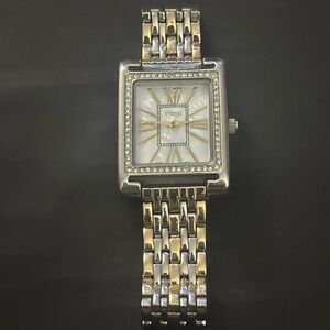 🔥🔥Vivani Ladies Watch W/Gem Bezel. SOLD AS IS NEEDS NEW BATTERY🔥🔥